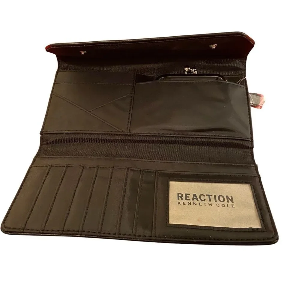 Kenneth Cole Reaction Black Clutch Wallet
